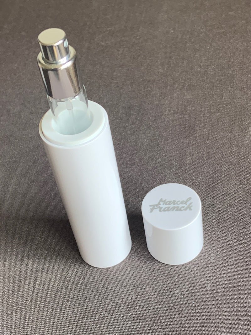TRAVEL/PURSE PERFUME ATOMIZER: EXCHANGEABLE VIAL, CELLULOSE, WHITE