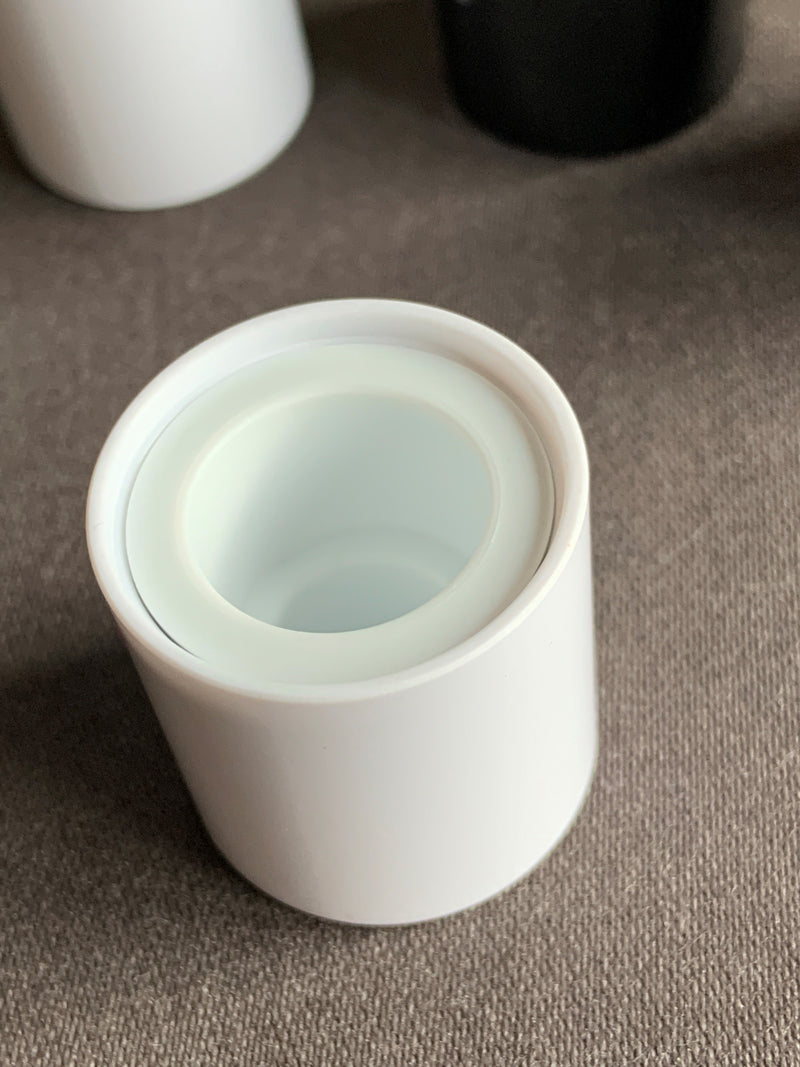 TRAVEL/PURSE PERFUME ATOMIZER: EXCHANGEABLE VIAL, CELLULOSE, WHITE